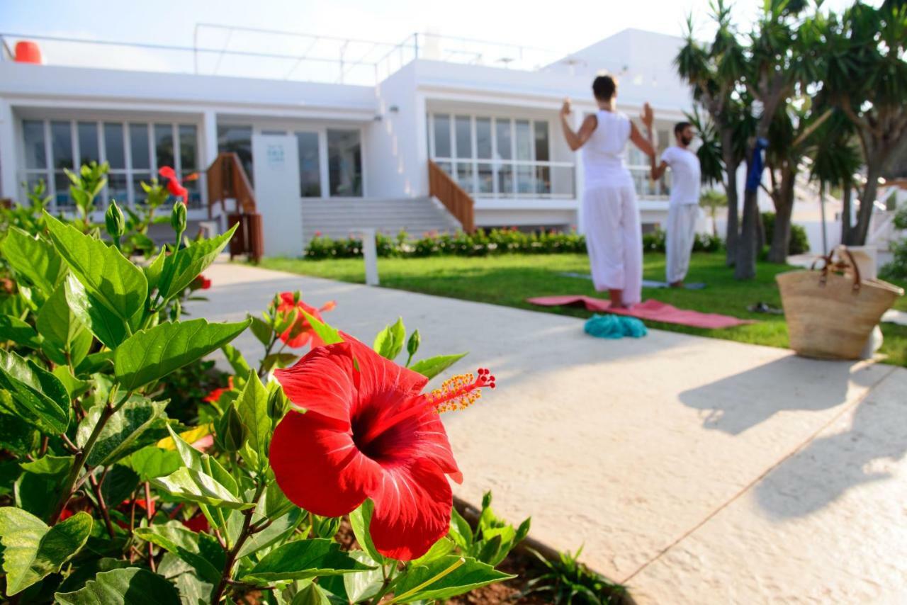 Cala Llenya Resort Ibiza Exterior photo